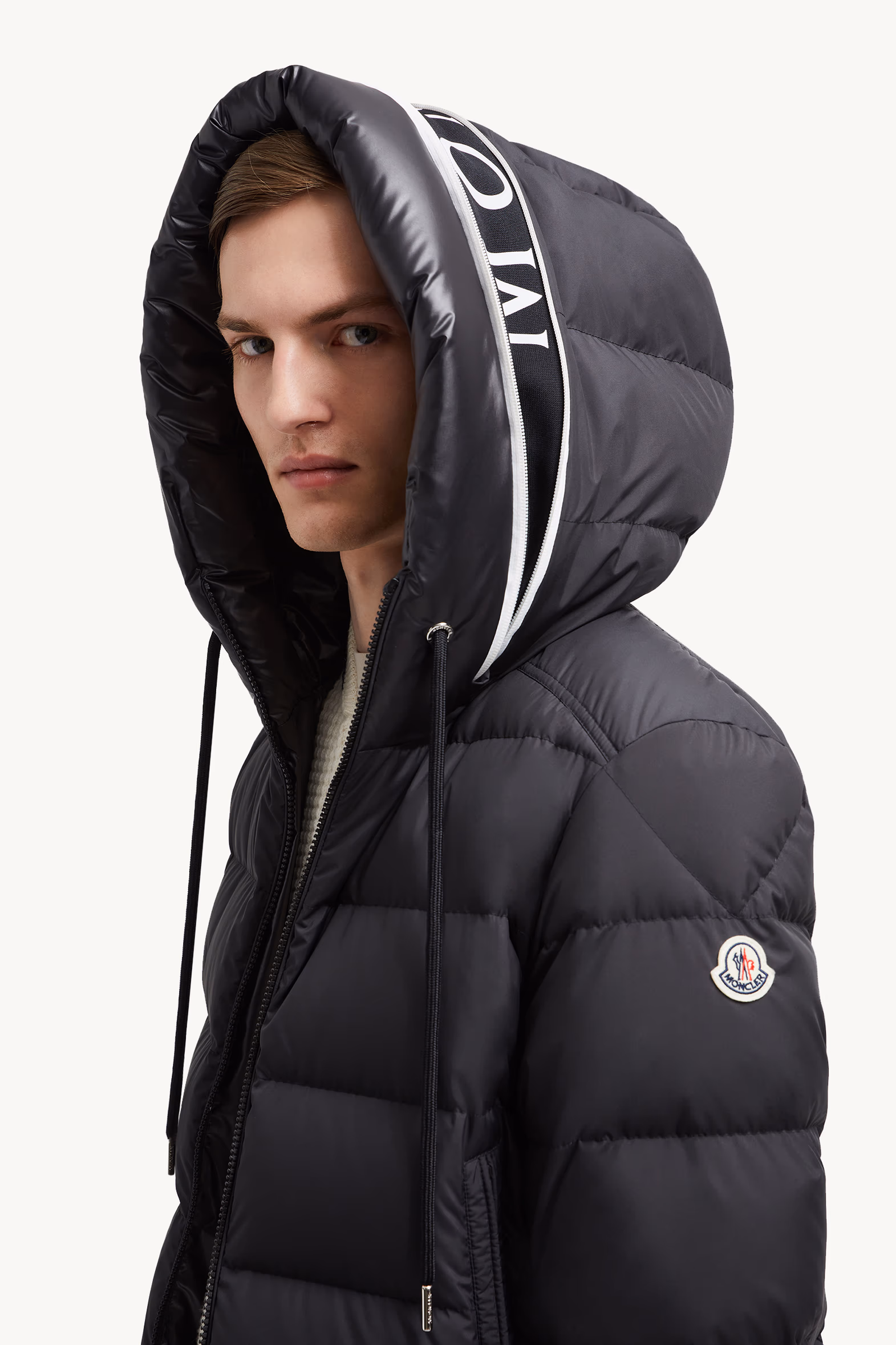 Cardere Hooded Short Down Jacket Men Black Moncler 4